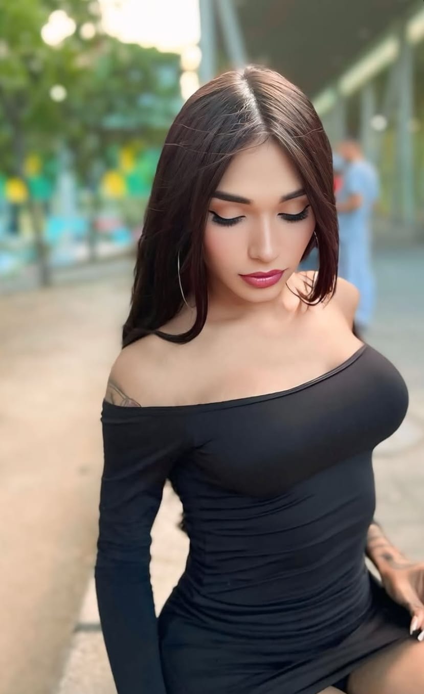 Gürpınar Travesti Escortları